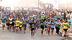 10-km-mahila-1