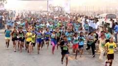 10-km-mahila-2