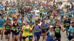 10-km-mahila-4