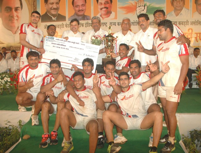 MLA Prashant Thakur : Rajiv Gandhi Golden cup kabbadi competition award ceremony 1