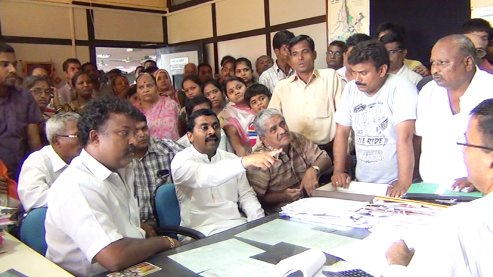 MLA Prashant Thakur. A man of Action!!! Along-with the Janta of Spaghetti Complex Kharghar demanding for regular supply of water to CIDCO authorities. The authorities have promised to solve all the water woes of Spaghetti Complex within 48 hours. 1