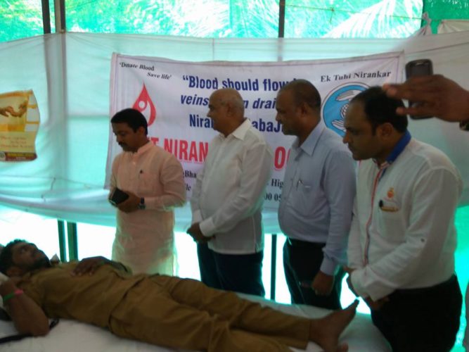 [:en]Visit to Blood donation camp organized by the Sant Nirankari family. Kharghar[:hi]संत निरंकारी परिवार आयोजित ब्लड डोनेशन शिबिरास भेट दिली . खारघर[:]