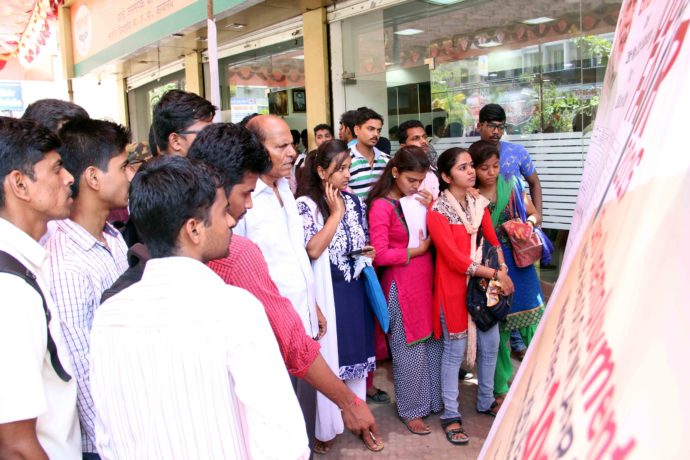 [:en]A job Fair 2016 camping Under Zero unemployment is undertaken by the Bhartiy Janta Party to provide unemployment opportunities to the Youth This Campaign at Kamothe was Inagruted by Shri. Prashant Thakur MLA , Panvel . [:hi]‘शून्य बेरोजगार’ या शिर्षकाखाली भाजपाच्यावतीने अभियान हाती घेण्यात आले असून जास्तीत¹जास्त तरूण तरूणींना नोकरीच्या संधी उपलब्ध करून देण्याचा मानस करण्यात आला आहे. त्या अनुषंगाने कामोठे येथे झालेल्या ‘जॉब फेअर 2016’ ला उमेदवारांचा उदंड प्रतिसाद लाभला. भारतीय जनता पार्टीचे रायगड जिल्हाध्यक्ष आमदार प्रशांत ठाकूर यांच्या मार्गदर्शनाखाली या जॉब फेअरचे आयोजन करण्यात आले होते.[:]