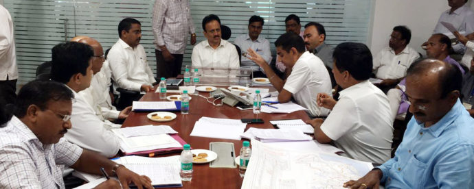 [:en]Shri. Prashant Thakur MLa and President BJP Raigad had requested Hon.Min. Girish Ji Mahajan Water Resources Maharashtra to solve the problems related to water supply and to take necessary steps to make ample water available for storage in dams and other sources in Raigad Dist. Accordingly a meeting took place in Mantralaya with Hon.Minister Girish Ji Mahajan assured MLA Sh.Shri. Prashant Thakur that he will try to formulate a concrete proposal to develop dams and to solve pending problems of water supply in Raigad Dist.[:hi]रायगड जिल्हयातील धरण व इतर पाणी स्त्रोताच्या माध्यमातून त्या-त्या विभागात मुबलक पाणी साठा उपलब्ध व्हावा तसेच या संदर्भात असलेल्या प्रश्नांसदर्भात ठोस उपाययोजना करण्यात यावी अशी मागणी भाजपाचे रायगड जिल्हाध्यक्ष आमदार प्रशांत ठाकूर यांनी ना. गिरीशजी महाजन यांच्याकडे केली होती . त्यानुसार मंत्रालयात नामदार गिरीष महाजन यांच्यासोबत बैठक पार पडली. रायगड जिल्हयातील धरणांसंदर्भातील प्रश्न सोडविण्यासाठी शासनाच्या माध्यमातून सर्वत्तोपरी प्रयत्न करणार असून रायगडमधील धरणांच्या विकासासाठी लवकरच योग्य धोरण ठरविणार असल्याचे आश्वासन राज्याचे जलसंपदा मंत्री गिरीष महाजन यांनी आमदार प्रशांत ठाकूर यांना दिले.[:]