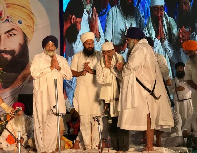 [:en]MLA Prashant Thakur attended satsang programme arranged at kharghar cidco ground on the eve of 350 Birth anniversary of guru gobind singh.[:hi]गुरु गोबिंद सिंग यांच्या ३५० व्या जयंती निमित्त खारघर सिडको मैदानात सत्संग कार्यक्रमाचे आयोजन करण्यात आले होते. या कार्यक्रमास रायगड भाजप जिल्हा अध्यक्ष आमदार प्रशांत ठाकूर यांची उपस्थिती होती .[:] &raquo; आमदार प्रशांत ठाकूर