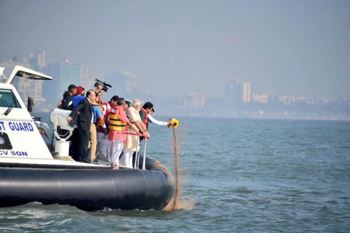 [:en]The pious soil and water collected from various places and forts. prime minister shri narendra Ji modi and CM Devendra Ji Fadanvis performed jal and bhumipoojan of Chatrapati Shivaji Maharaj Smarak Memorial at the memorial site in the arabian sea.[:hi]अरबी समुद्रातील स्मारकस्थळी छत्रपती शिवाजी महाराज यांच्या स्मारकाचे पंतप्रधान मा. नरेंद्र मोदी व मुख्यमंत्री देवेंद्र फडणवीस यांच्या हस्ते जल आणि भूमिपूजन.. छत्रपती शिवाजी महाराज यांच्या जीवनातील महत्त्वपूर्ण आणि ऐतिहासिक ठिकाणांहून आणलेल्या माती आणि जलद्वारे केले गेले जलपूजन आणि भूमिपूजन...[:] &raquo; आमदार प्रशांत ठाकूर