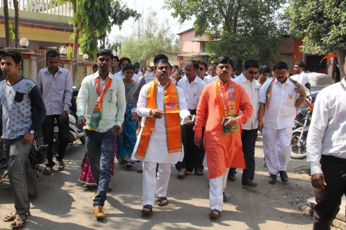 [:en]President raigad zilla bjp and mla prashant thakur toured n.district for promotion of bjp rpi coliation candidates for Raigad zilla parishad and panchayat samiti election.[:hi]रायगड जिल्हा परिषद व पंचायत समितींच्या सार्वत्रिक निवडणुकीतील भारतीय जनता पार्टी, आरपीआय (आठवले) गट युतीच्या उमेदवारांच्या प्रचारार्थ रायगड जिल्हा अध्यक्ष भाजपा आमदार प्रशांत ठाकूर यांचा प्रचार दौरा[:]