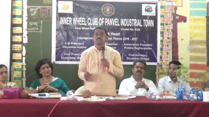 [:en]Mla and President Raigad Dist BJP Prashant Thakur  inaugurated Toilets and water tank at Corporation school no. 8 at Podi constructed by Inner Wheel club under the social activity HAPPY SCHOOL. Inner Wheel Club of Industrial Town is engaged in such social activities since long.[:hi]पनवेलच्या इनरव्हील क्लब ऑफ इंडस्ट्रिअल टाऊन च्या वतीने नेहमीच वेगवेगळे सामाजिक उपक्रम राबविण्यात येत असतात. महापालिकेच्या शाळा क्रमांक ८ या पोदी येथील शाळेत स्वच्छता गृह आणि पाण्याची टाकी क्लबच्यावतीने बांधण्यात आली आहे. विविध ९ निकषांना पूर्ण करीत इनरव्हील क्लब ने हि शाळा हॅपी स्कुल बनविली आहे. हॅपी स्कुल या उपक्रमांतर्गत बनवलेल्या स्वच्छता गृह आणि पाण्याच्या टाकीचे उदघाटन भाजपचे जिल्हाध्यक्ष आमदार प्रशांत ठाकूर यांच्या हस्ते करण्यात आले.[:]