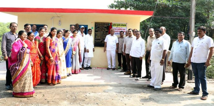 [:en]Ex MP and Loknete Ramsheth Thakur inaugurated modern toilet blocks constructed at z.p.school Navha khadi on Saturday. He also distributed study kit to the students. While addressing the gathering he expressed his desire to keep ahead the name of school which has been located at picturesque site. [:hi]शहरापासून दूर मात्र कांदळवन आणि खाडीच्या निसर्गमय परिसरात असलेली न्हावेखाडी शाळा महाराष्ट्रातील नामवंत शाळा म्हणून नावारूपास आणण्याचा मानस माजी खासदार लोकनेते रामशेठ ठाकूर यांनी व्यक्त केला. जिल्हा परिषदेच्या न्हावेखाडी प्राथमिक शाळेतील विद्यार्थ्यांसाठी बांधण्यात आलेल्या आधुनिक पद्धतीच्या शौचालयाचे उदघाटन शनिवारी करण्यात आले तसेच येथील विद्यार्थ्यांना शैक्षणिक सुविधांचे वाटप करण्यात आले.[:]