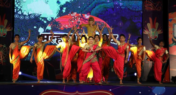 [:en]10 this Malhar Mahotsav 2018 a programme of its kind is organised jointly by Shri R.T .S.V. Mandal and Panvel City and Taluka BJP on the ground of CKT High School New Panvel.The programme which promotes culture,art, entertainment was inaugurated on Saturday the 22nd Jan 2018 by Mayor Dr Mrs Kavita Choutmal and Lok nete Shri Ramsheth Thakur , Dy Mayor Mrs Gharat and JNPT Trustee Shri Mahesh Badli also present. Majhya Navaryachi Bayako fame heroine Anita Date was present [:hi]श्री. रामशेठ ठाकूर सामाजिक विकास मंडळ, पनवेल आणि पनवेल तालुका व शहर भारतीय जनता पार्टी यांच्या संयुक्त विद्यमाने ‘मल्हार महोत्सव २०१८’ चे भव्य आयोजन नविन पनवेल येथील चांगू काना ठाकूर विद्यालयाच्या मैदानावर करण्यात आले आहे . मल्हार महोत्सवाचे यंदा १० वे वर्ष असून विविध राज्यांची संस्कॄती, मनोरंजन, कला अविष्कारांची पर्वणी असलेल्या या महोत्सवाचे उदघाटन शनिवारी सायंकाळी पनवेलच्या महापौर डॉ. कविता चौतमोल यांच्या हस्ते व माजी खासदार लोकनेते रामशेठ ठाकूर यांच्या अध्यक्षतेखाली आणि 'माझ्या नवऱ्याची बायको' फेम अभिनेत्री अनिता दाते यांच्या प्रमुख उपस्थितीत करण्यात आले . यावेळी प्रमुख पाहुणे म्हणून पनवेलच्या उपमहापौर चारुशीला घरत, जेएनपीटीचे विश्वस्त महेश बालदी आदी मान्यवर उपस्थित होते .[:]