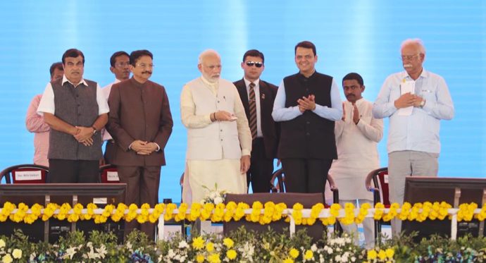 [:en]Hon P.M. Shri Narendra Modi in a function laid the foundation stone of New mumbai Airport Port. H.E.Governor , CM devendra Ji Fadanvis ,Shipping Min. Shri. Nitin Gadkari.,Aviation Min Shri .P. Ashok Ganpati Raju,Raigad Dist Guardian Min Ravindra Chavan  were present at the time.[:hi]आज दिनांक १८ फेब्रुवारी २०१८ रोजी नवी मुंबई विमानतळाचे पंतप्रधान नरेंद्र मोदी यांच्या हस्ते भूमिपूजन झाले. यावेळी महाराष्ट्राचे राज्यपाल श्री च. विद्यासागर राव, मुख्यमंत्री देवेंद्र फडणवीस, केंद्रीय रस्ते वाहतूक आणि महामार्ग मंत्री श्री नितीन गडकरी, केंद्रीय नागरी उड्डाण मंत्री पी. अशोक गजपती राजू, रायगड जिल्हा पालकमंत्री श्री रविंद्र चव्हाण इत्यादी मान्यवर उपस्थित होते.[:] 1