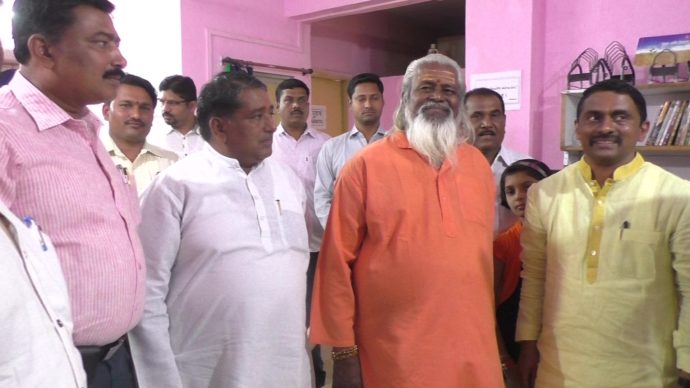 [:en]Yashwant raje Urban Multipurpose Nidhi Ltd. Banking and Finance inaugurated and started functioning at Kalamboli's sector 1.Banking personnel and dignitaries were present.[:hi]कळंबोली मधील सेक्टर १ येथे 'यशवंतराजे अर्बन मल्टिपल निधी लिमिटेड बँकिंग अँड फायनान्स' ही बँक सुरु करण्यात अली असून या बँकेचे उदघाटन करण्यात आले. यावेळी मान्यवर आणि बँकेचे अधिकारी उपस्थित होते.[:]