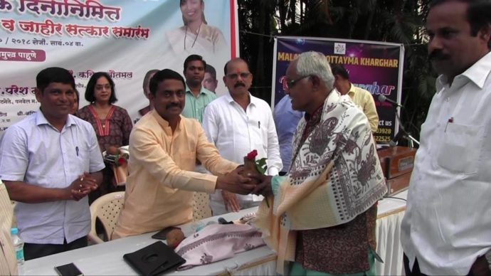 [:en]Senior citizens have been felicitated by organizing various programs and organizing different programs. [:hi]ज्येष्ठ नागरिकांचा जाहीर सत्कार करण्यात आला.[:] 1