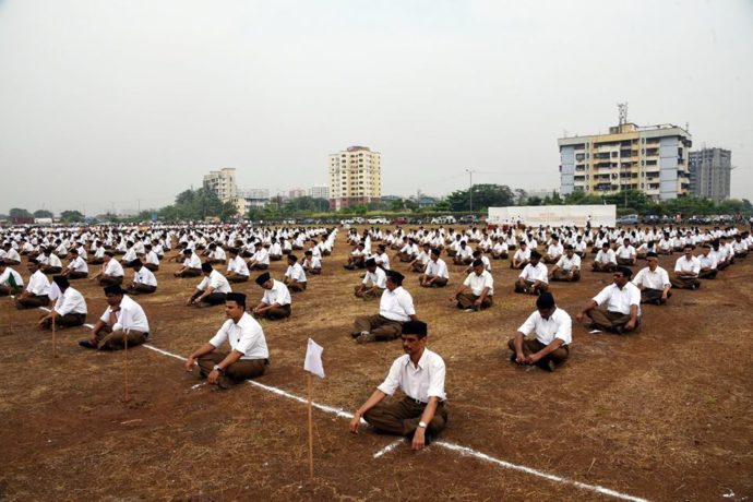 [:en]The Vijayadashmi rally was organized by the Panvel Rashtriya Swayamsevak Sangh on the grounds of CIDCO in Khandeshwar railway station.[:hi]पनवेल राष्ट्रीय स्वयंसेवक संघाच्यावतीने विजयादशमी मेळाव्याचे आयोजन खांदेश्वर रेल्वे स्थानकानजीक सिडकोच्या मैदानात करण्यात आले होते.[:] 1