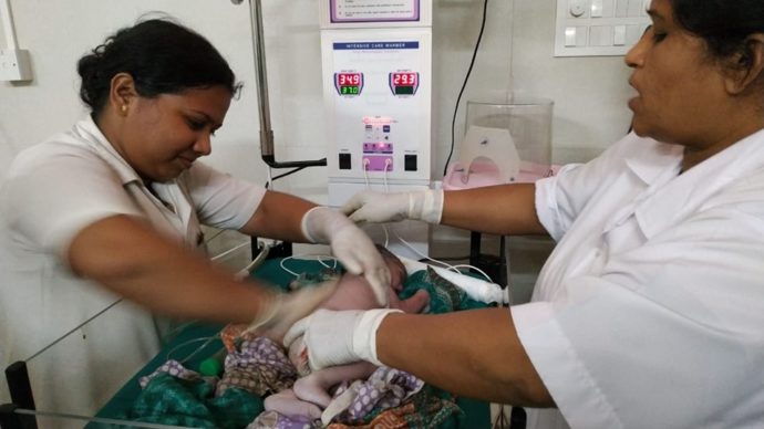 [:en]Heartfelt congratulations to Thakur couple as well as Dr. Yempalli and all the colleagues![:hi]ठाकूर दांपत्याचे तसेच डॉक्टर येमपल्ली व सर्व सहकारी यांचे मनःपूर्वक अभिनंदन![:] 1