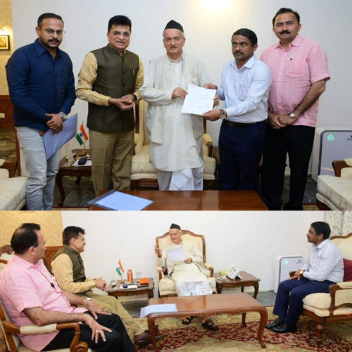 [:en]Along with BJP leader Kirit Somaiya and MLA Mahesh Baldi a meeting was arranged with the Governor of Maharashtra, Shri Bhagat Singh Koshari, regarding the many complaints of Karnala Bank.[:hi]कर्नाळा बॅंकेच्या अनेक तक्रारी संदर्भात भाजपा नेते डॉ. किरीट सोमैय्या आणि आमदार महेश बालदी यांच्यासमवेत आज महाराष्ट्राचे राज्यपाल श्री भगत सिंह कोश्यारी यांची भेट घेतली.[:] 1