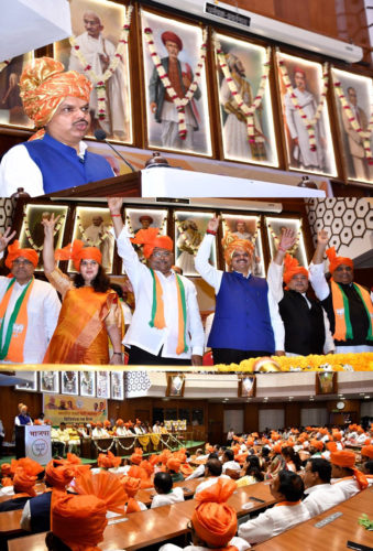 [:en]Congratulations to Chief Minister Devendraji Fadnavis![:hi]मा. श्री. देवेंद्र फडणवीस यांचे शतशः अभिनंदन![:] 1
