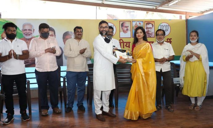 [:en]Prize distribution ceremony of Yoga and eloquence competition[:hi]MY Life My Yoga ( Yoga Competition ) व वकृत्व स्पर्धेचा पारितोषिक वितरण सोहळा[:] 1