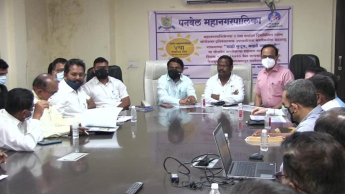 [:en]Maha Manav Dr.Babasaheb Ambedkar Foundation founded the full size statue of Dr. Ambedkar 8 years ago.Municipal Corporation has decided to carry out beautification of the statue and surroundings. Commissioner Shri Sudhakar Shinde discussed the issue in detail with religious Organisations and officers jointly. Presentation of the work was also displayed at the time.[:hi]डॉ. आंबेडकर पुतळ्याचे सुशोभीकरण करण्यासाठी सर्व धार्मिक संघटना आणि अधिकार्‍यांसोबत चर्चा [:] 1