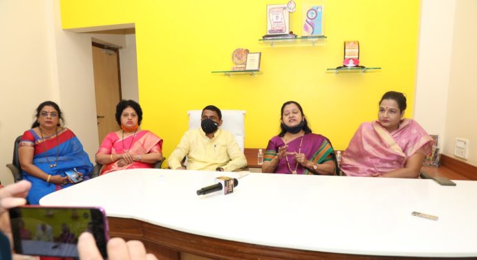 [:en]Review meeting and handing over of appointment letters of North Raigad District Mahila Morcha[:hi]उत्तर रायगड जिल्हा भाजप महिला मोर्चाची आढावा बैठक[:] 1