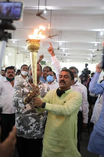 [:en]On being inspired by the supernatural work of late D.B.Patil and in keeping our intention, the torches are ignited today. [:hi]क्रांतीच्या मशाली आज प्रज्वलीत करण्यात आल्या. [:] 1