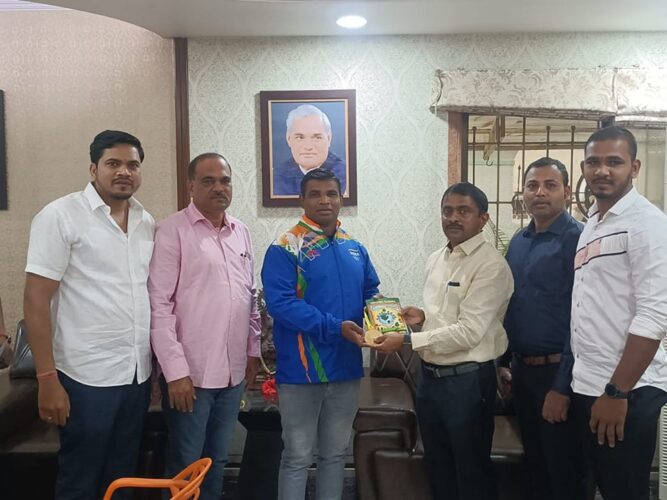 [:en]Won a gold medal at the National Wrestling Championship[:hi]राष्ट्रीय कुस्ती स्पर्धेत सुवर्णपदक[:] 1