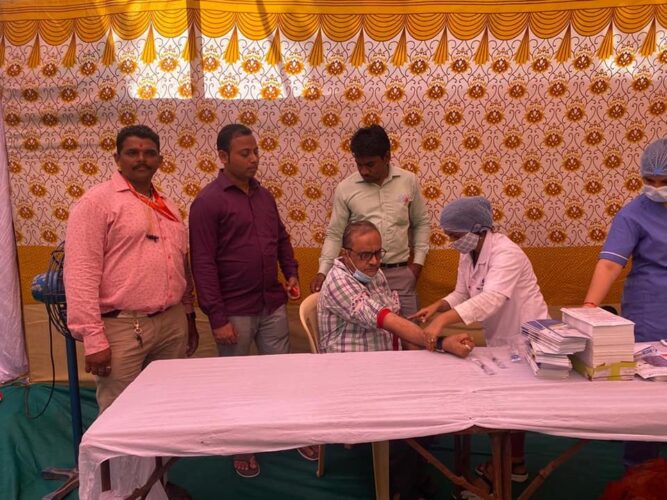 [:en]Blood test camp[:hi]मोफत रक्त तपासणी शिबीर[:] 1