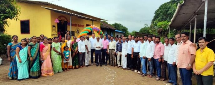 [:en]Inaugurated Angawadi building at village Lonivali Tal[:hi]पनवेल तालुक्यातील लोणिवली येथील अंगणवाडीचे उद्घाटन केले[:] 1