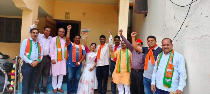 [:en]Appointment as In charge of Gandevi Assembly part of Gujrat State Assembly Election On taking charge as In charge,interacted with BJP Shakti Kendra Pramukh.[:hi]गुजरात विधानसभा निवडणुकीसाठी गणदेवी विधानसभा निवडणुक प्रभारीपदी नियुक्त प्रभारी पदाची जबाबदारी स्वीकारताच भाजप शक्ती केंद्र प्रमुखांची घेतली भेट.[:] 1