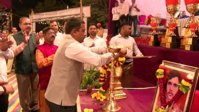 [:en]Visit to the community level Kabaddi tournament at Rohinjan!![:hi]रोहिजण येथील समाजस्तरीय कबड्डी स्पर्धेला भेट[:] 1