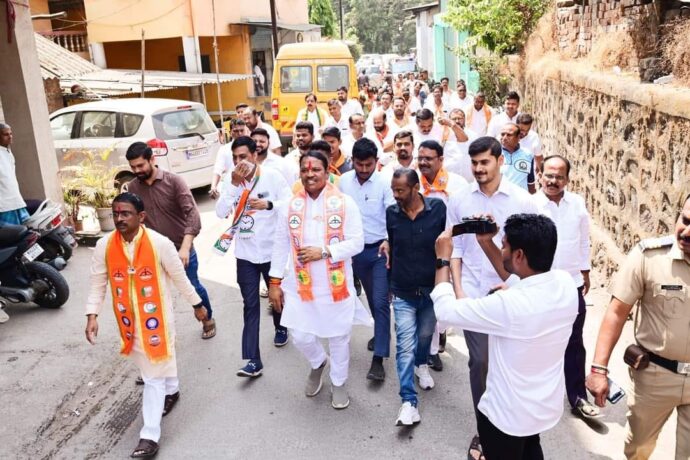 [:en]Shri. Shriranga Appa Barne recently visited the rural villages of Panvel Assembly[:hi]महायुतीचे अधिकृत उमेदवार श्री. श्रीरंग आप्पा बारणे यांनी नुकताच पनवेल विधानसभेतील ग्रामीण गावांचा दौरा केला.[:] 1